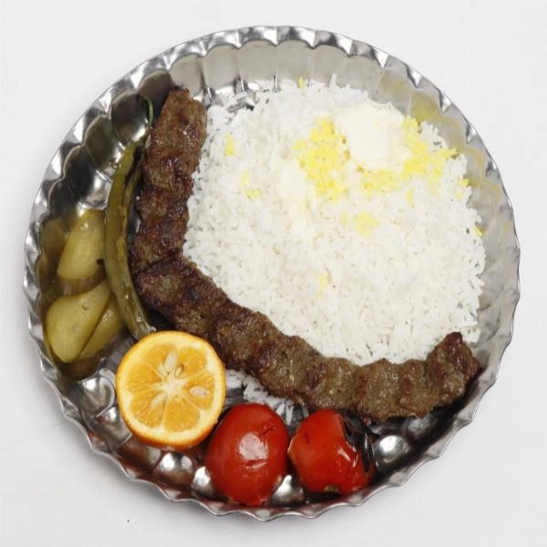 چلو کوبیده مخصوص قیمت ۱۸۵ تومان